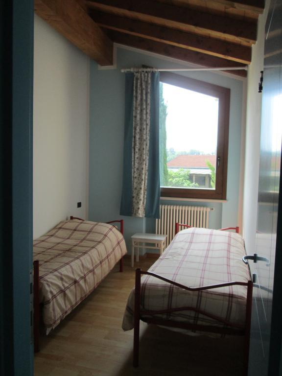 مونزامبانو B&B Il Melograno الغرفة الصورة